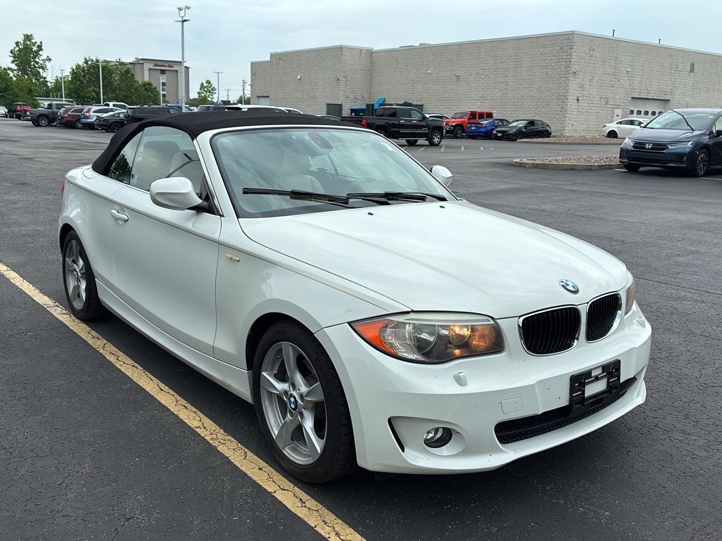Used 2012 Alpine White BMW 128i image 21