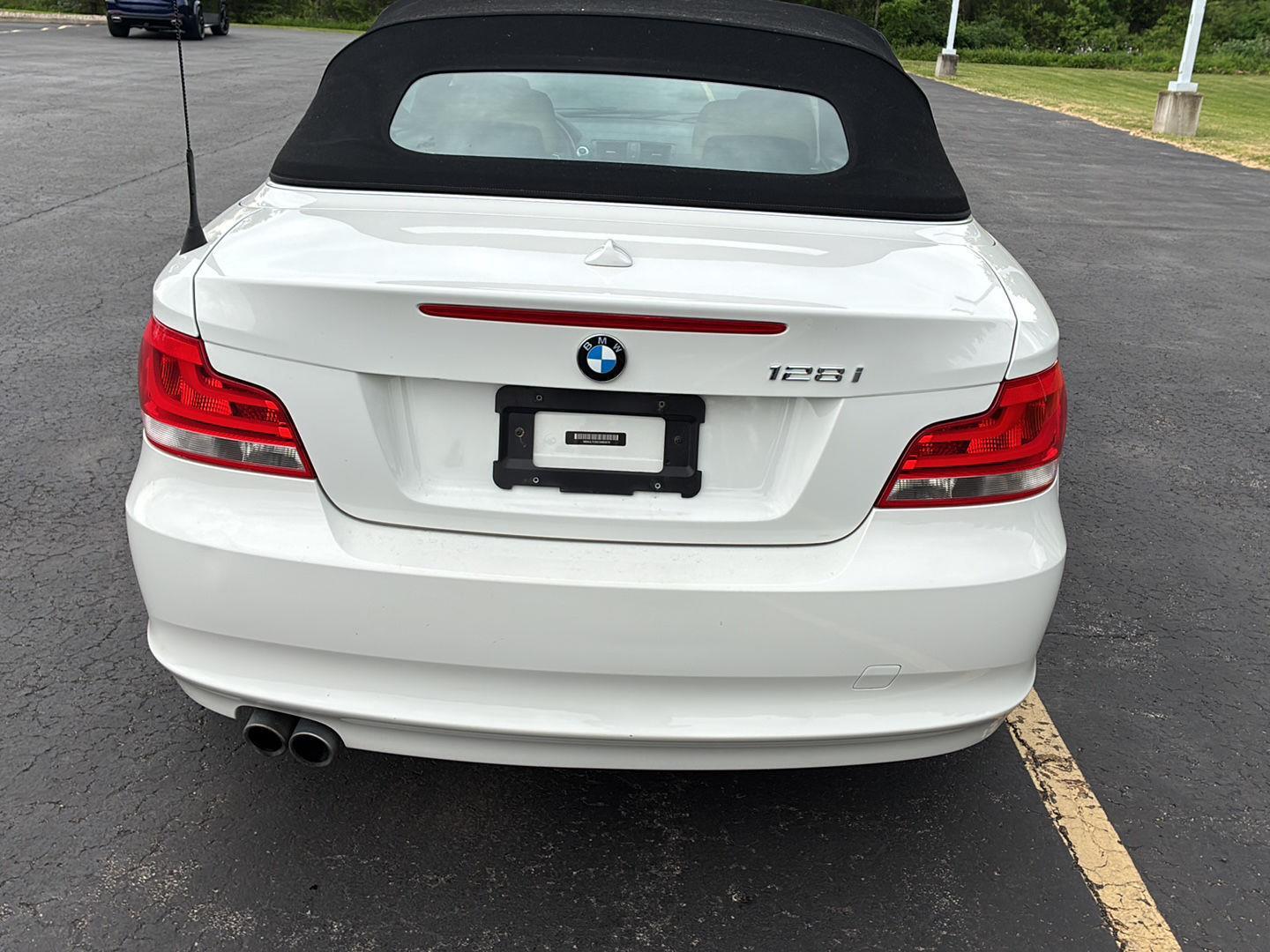 Used 2012 Alpine White BMW 128i image 20