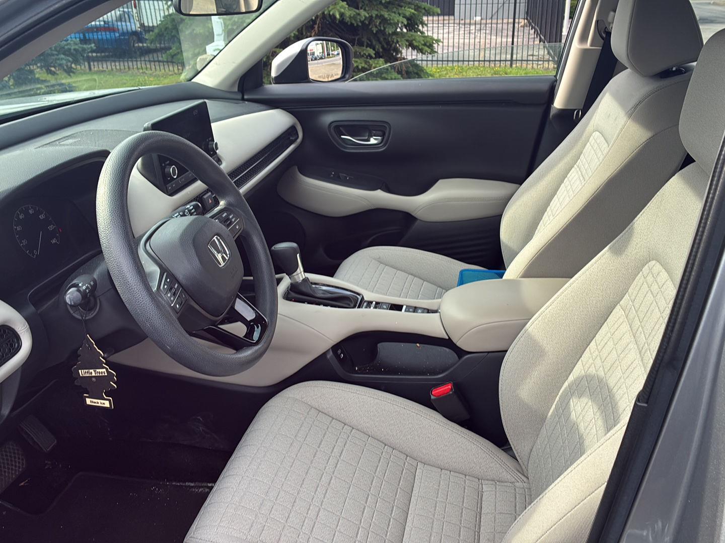 Used 2024 Lunar Silver Metallic Honda LX image 7