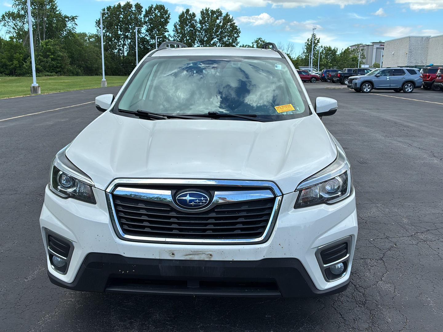 Used 2019 Crystal White Pearl Subaru Limited image 13