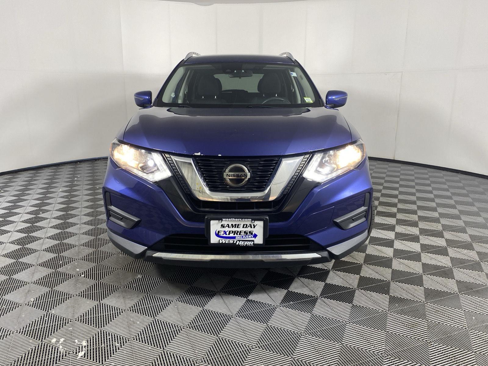Used 2019 Caspian Blue Metallic Nissan SV image 2