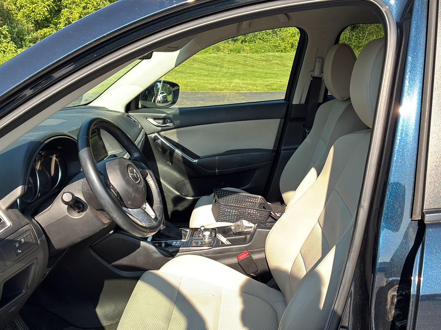 Used 2016 Deep Crystal Blue Mica Mazda Touring image 8