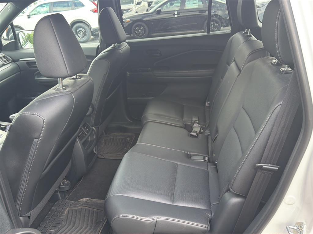Used 2023 Platinum White Pearl Honda EX-L image 9