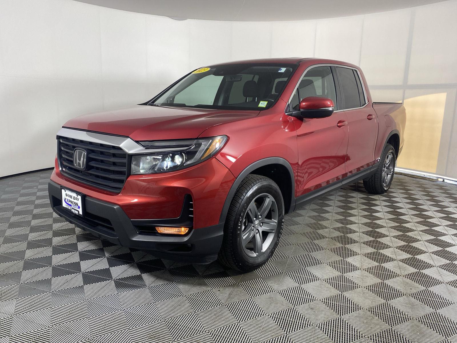 Used 2023 Radiant Red Metallic II Honda RTL image 3