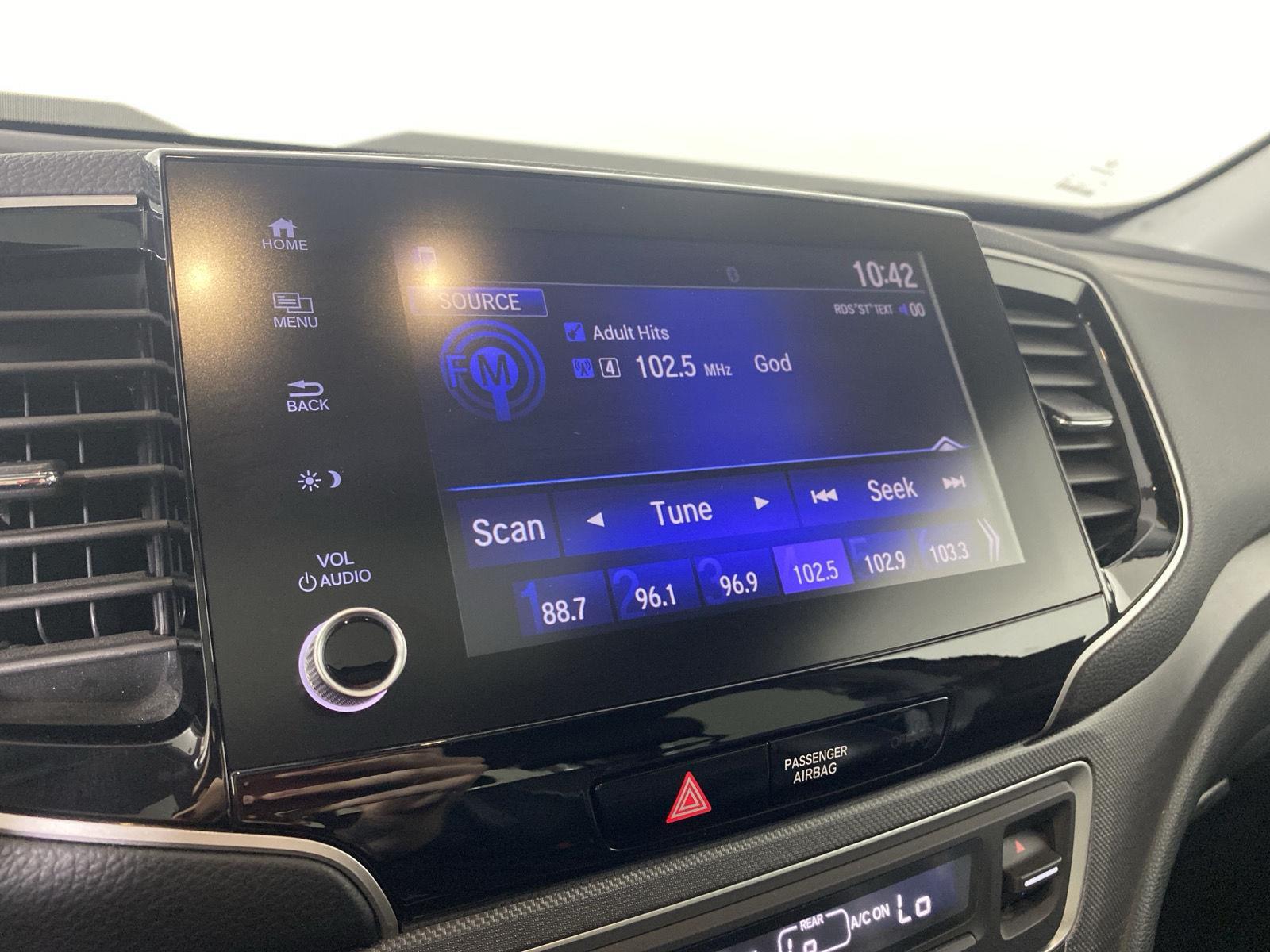 Used 2023 Radiant Red Metallic II Honda RTL image 17