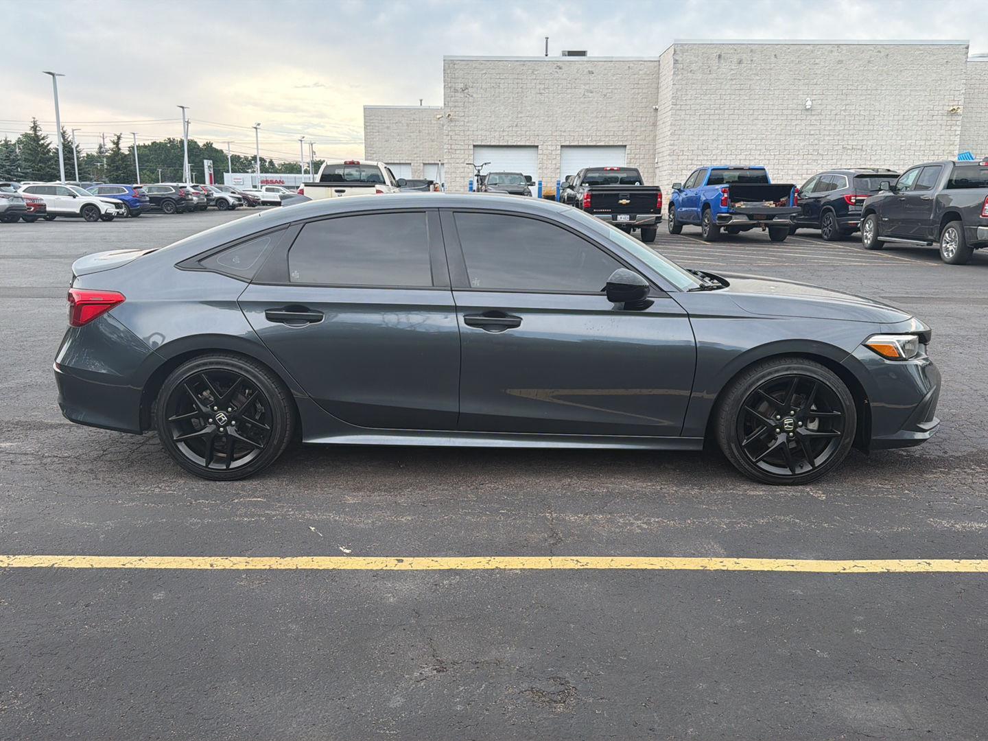 Used 2024 Meteorite Gray Metallic Honda Sport image 5