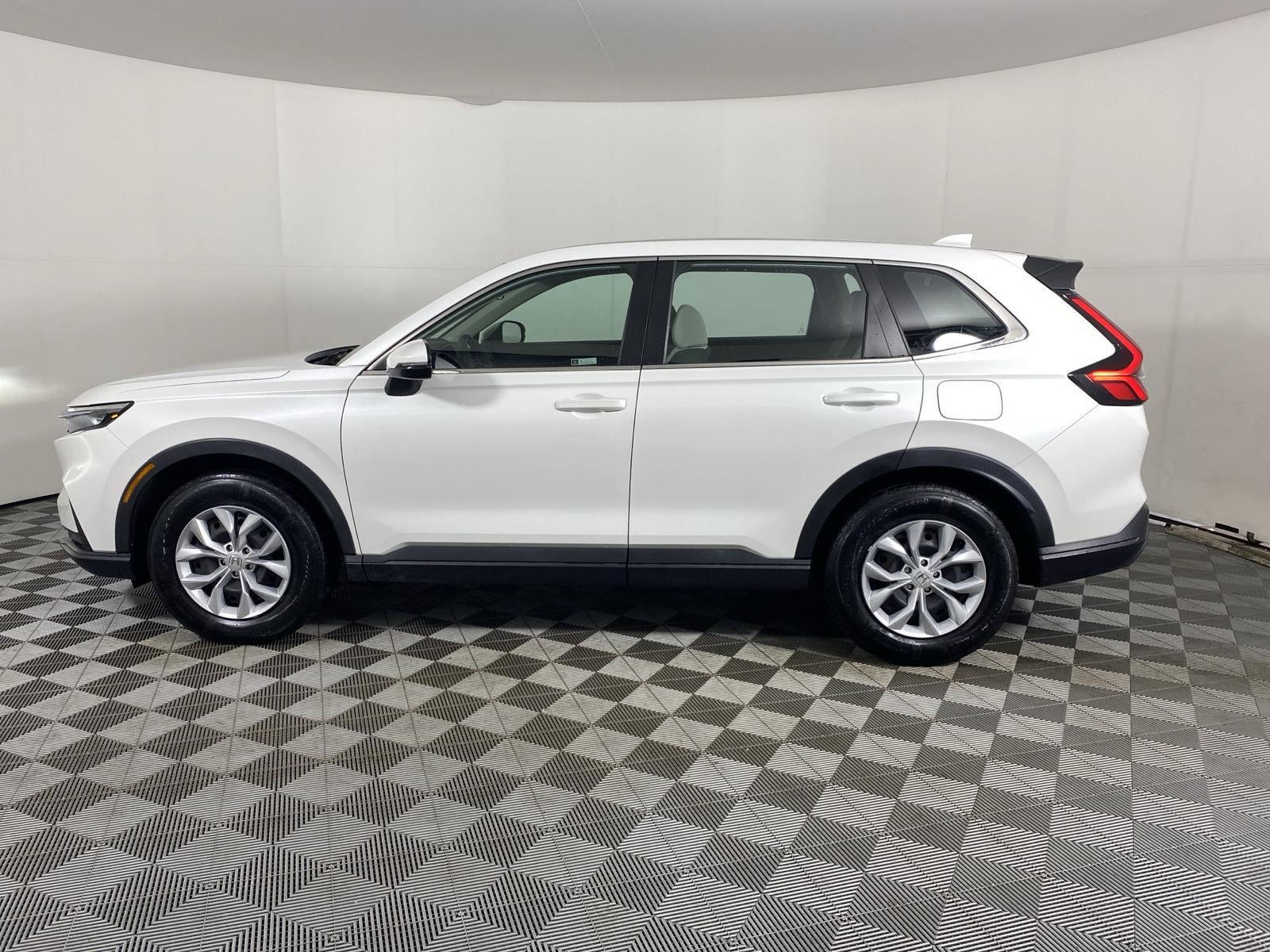 Certified Used 2023 Platinum White Pearl Honda LX image 4