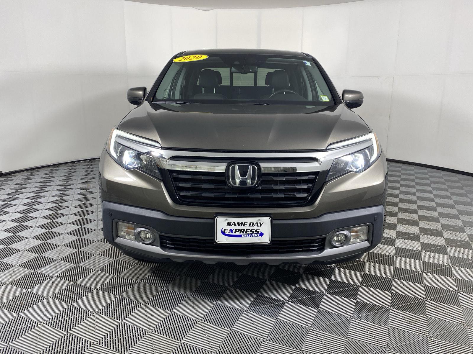 Used 2020 Pacific Pewter Metallic Honda RTL-E image 2