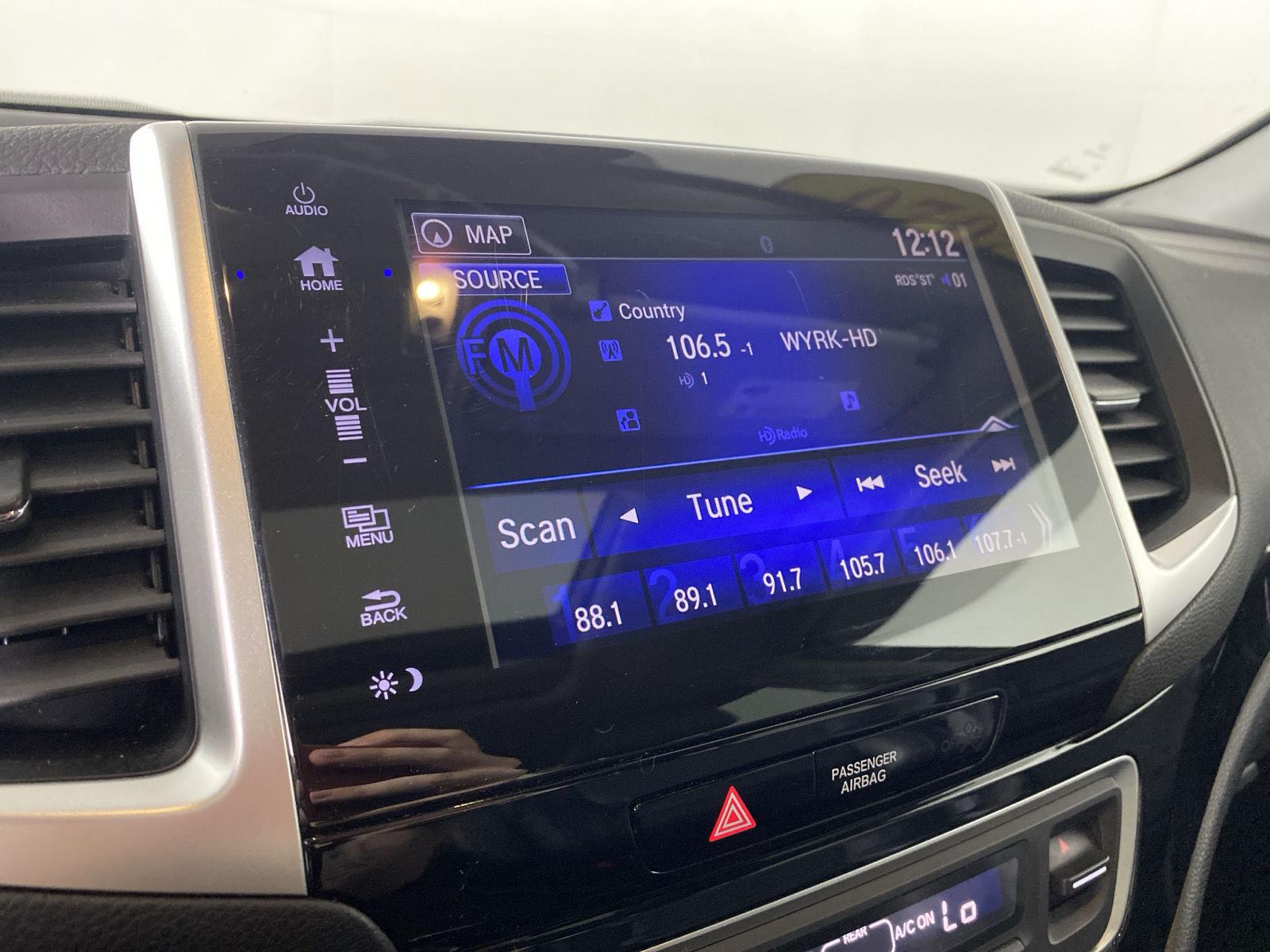 Used 2020 Pacific Pewter Metallic Honda RTL-E image 18