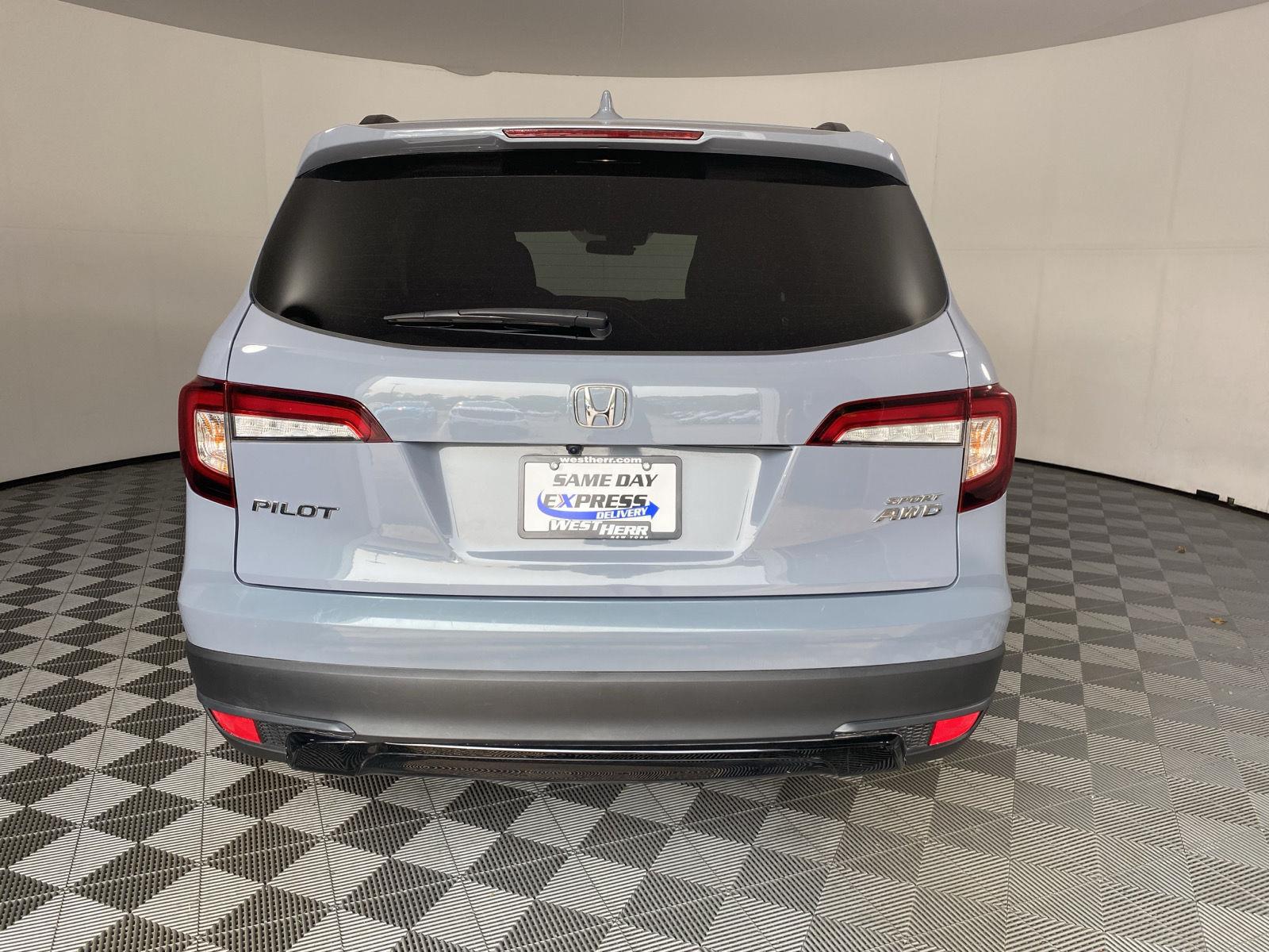 Used 2022 Sonic Gray Pearl Honda Sport image 6