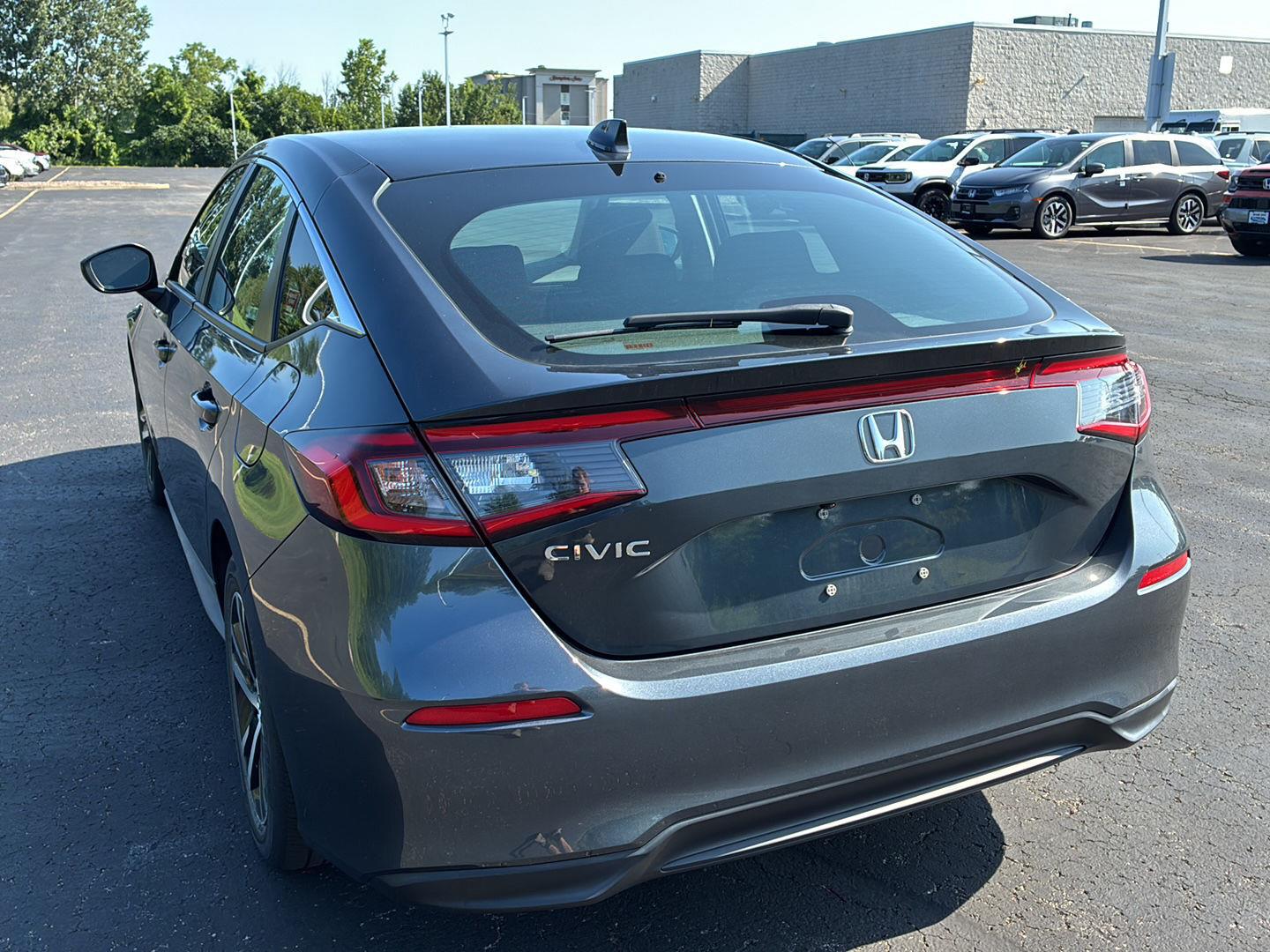 Used 2023 Meteorite Gray Metallic Honda LX image 17