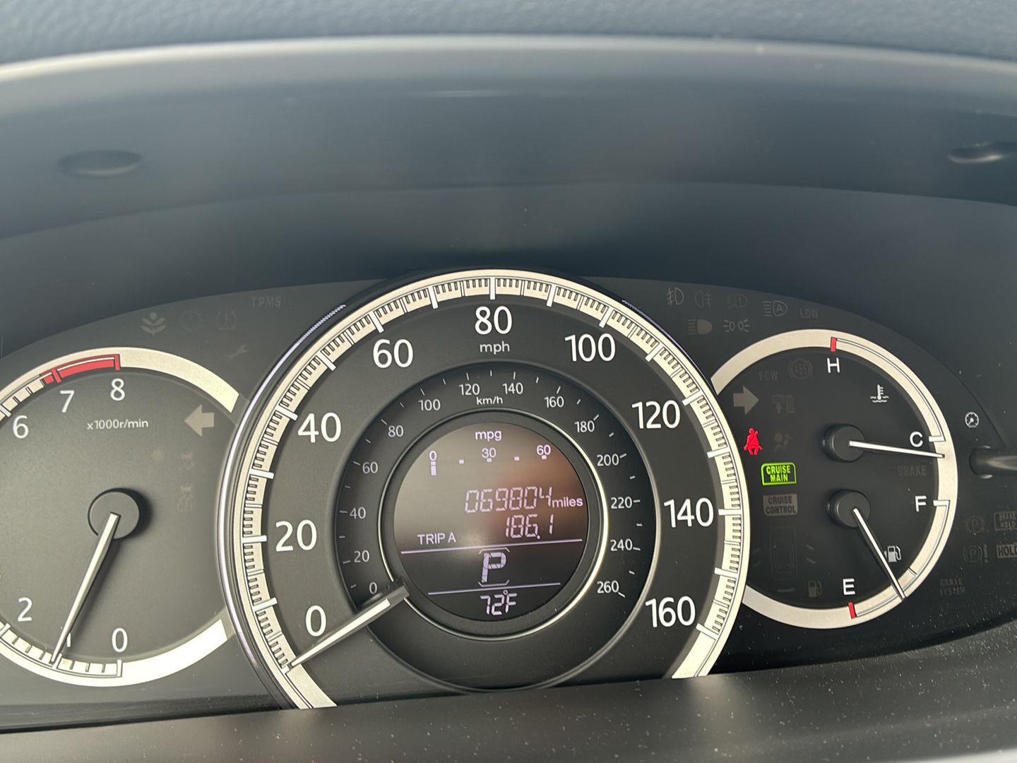 Used 2015  Honda EX-L image 2