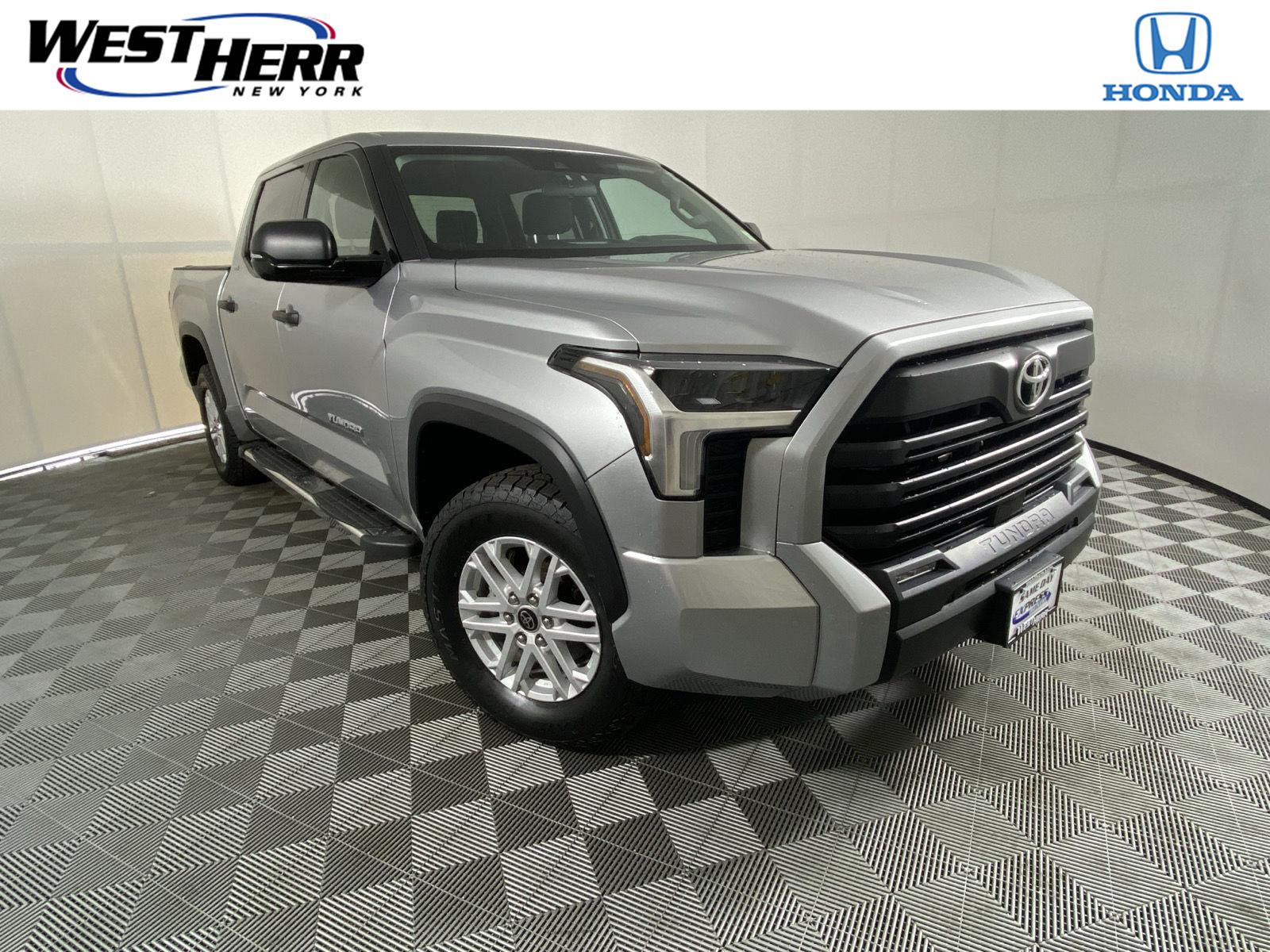 2022 Toyota Tundra SR5 CrewMax Cab 4WD