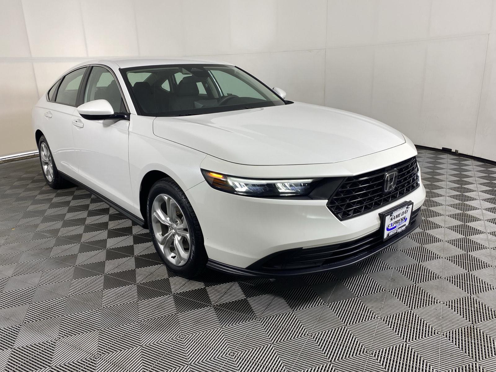 Certified Used 2023 Platinum White Pearl Honda LX image 10