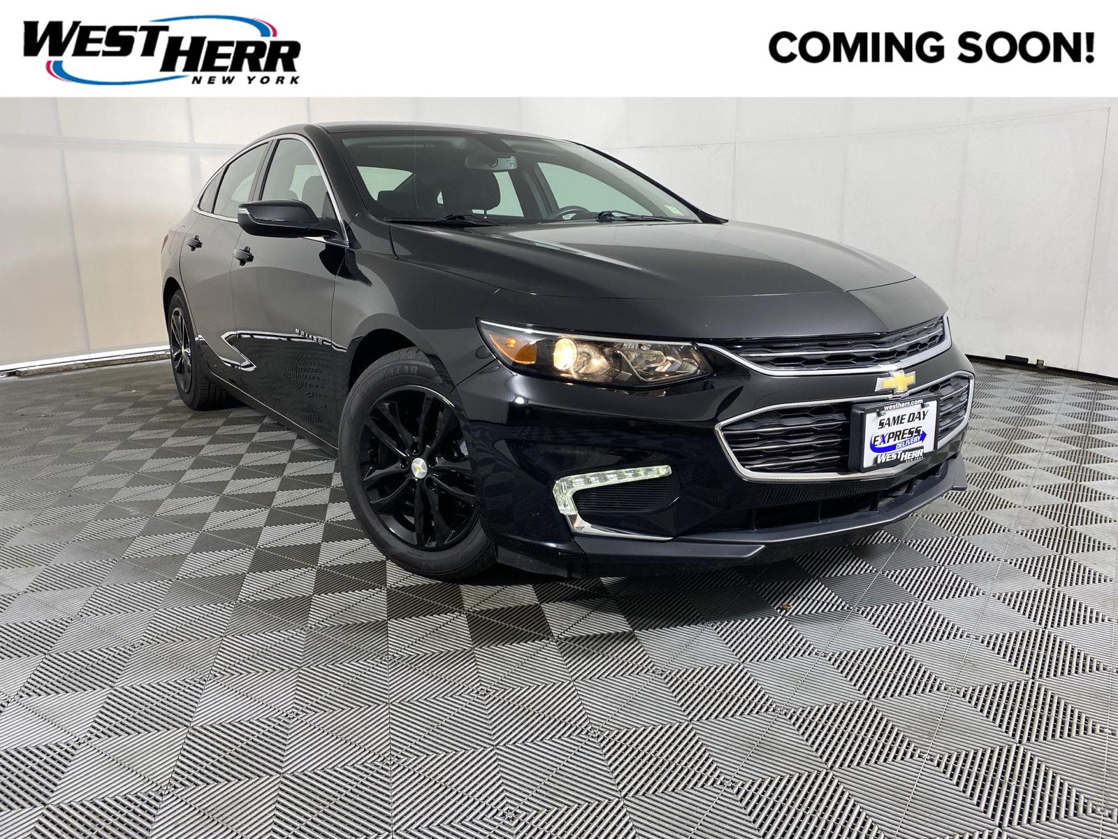  2017 Chevrolet Malibu LT FWD   
