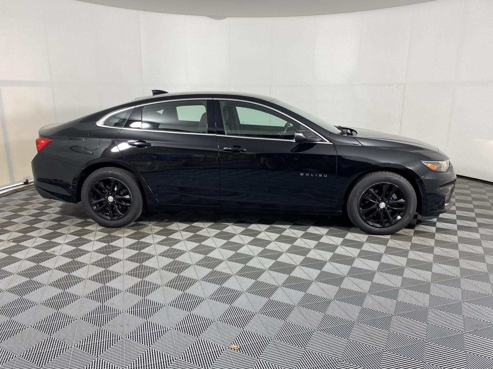 Used 2017 Mosaic Black Metallic Chevrolet LT image 9