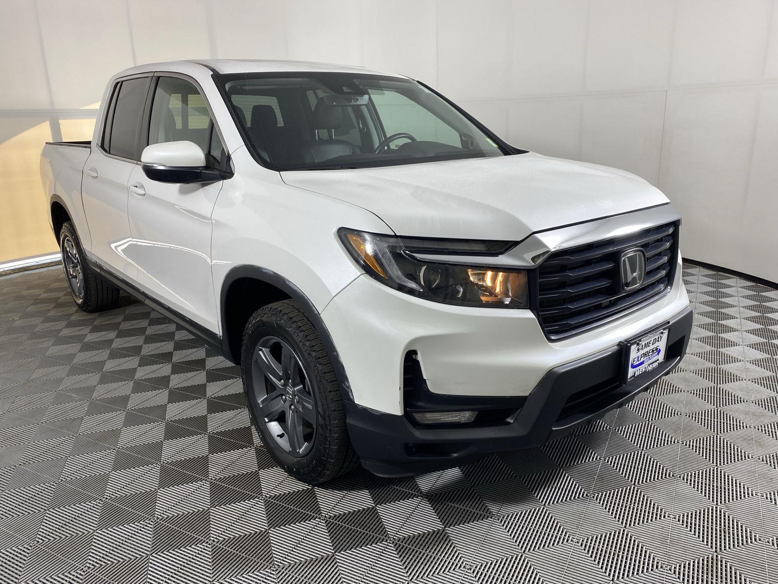 Certified Used 2023 Platinum White Pearl Honda RTL image 9
