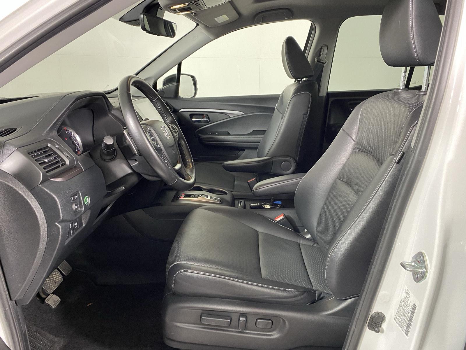 Certified Used 2023 Platinum White Pearl Honda RTL image 11