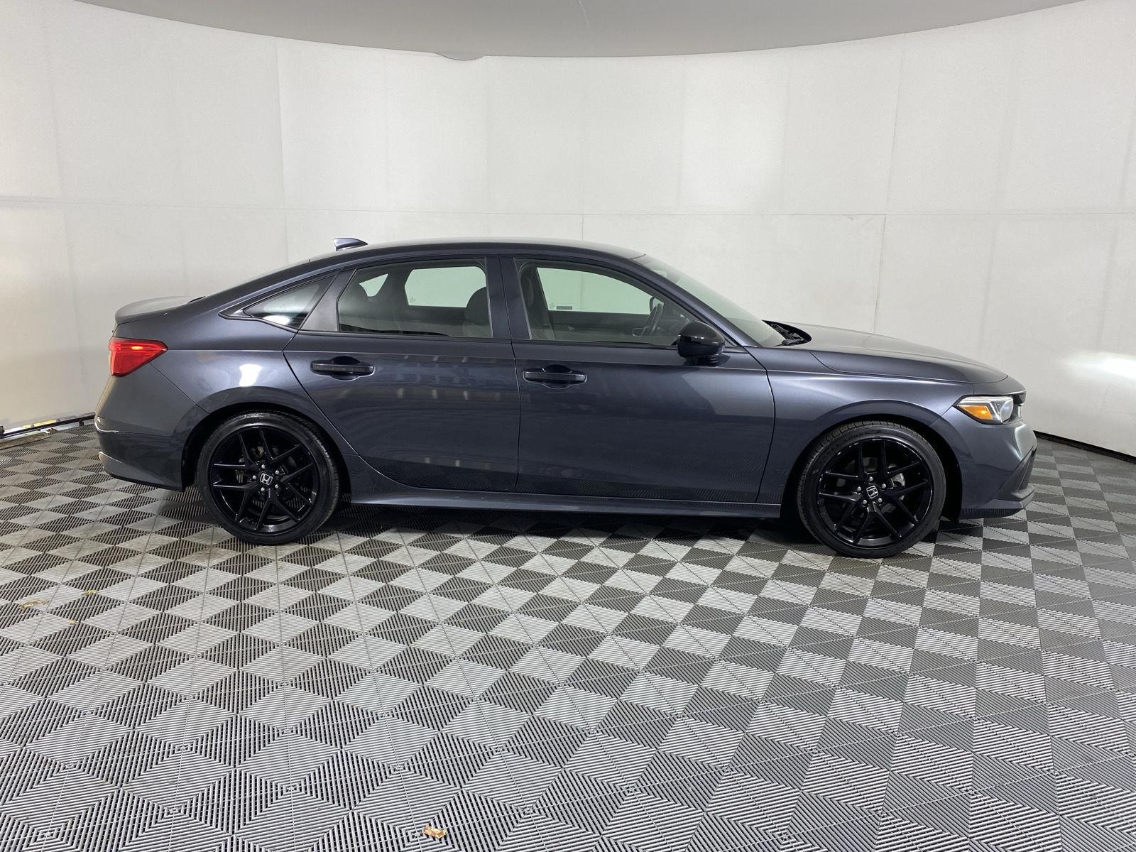 Used 2023 Meteorite Gray Metallic Honda Sport image 9