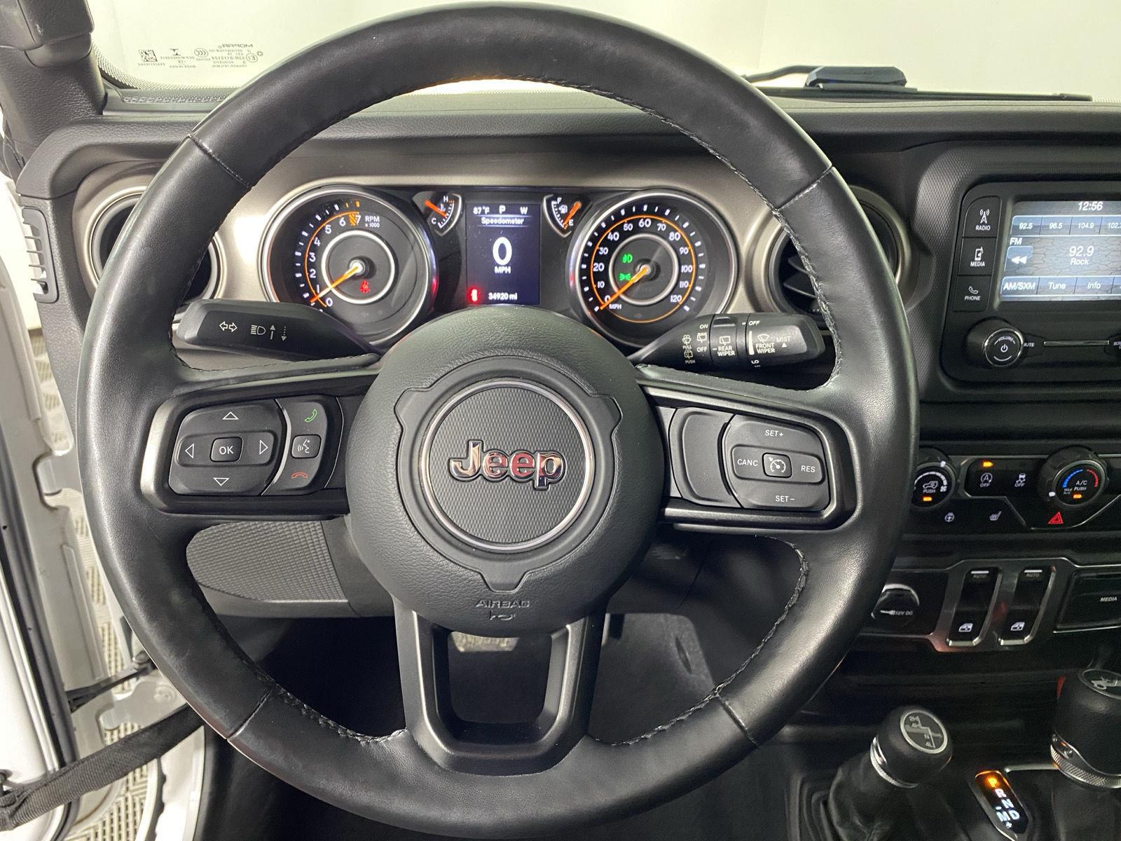 Used 2018 Bright White Clearcoat Jeep Sport S image 13