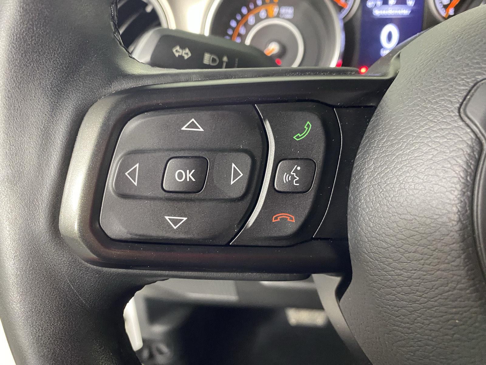 Used 2018 Bright White Clearcoat Jeep Sport S image 14