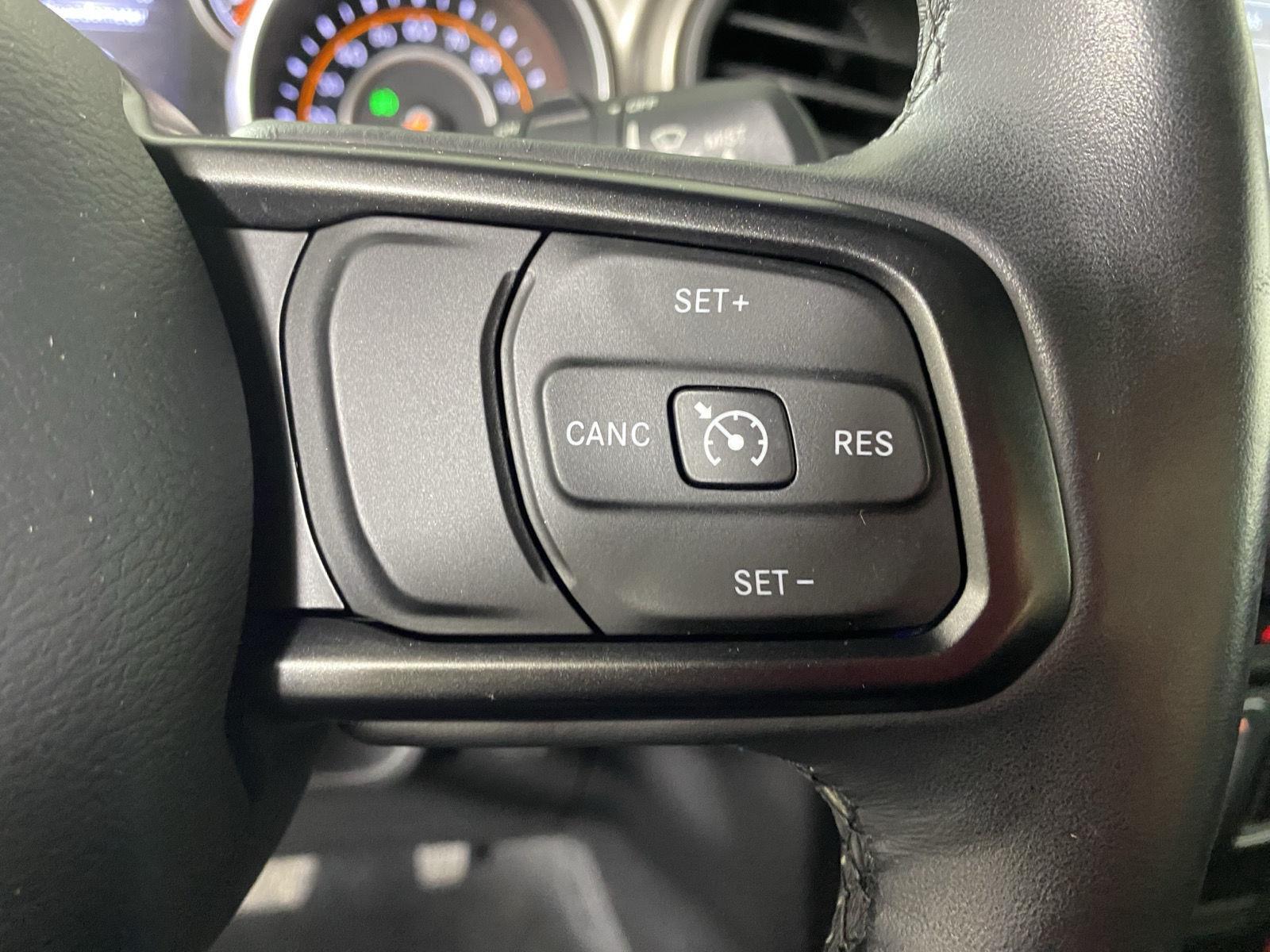 Used 2018 Bright White Clearcoat Jeep Sport S image 15