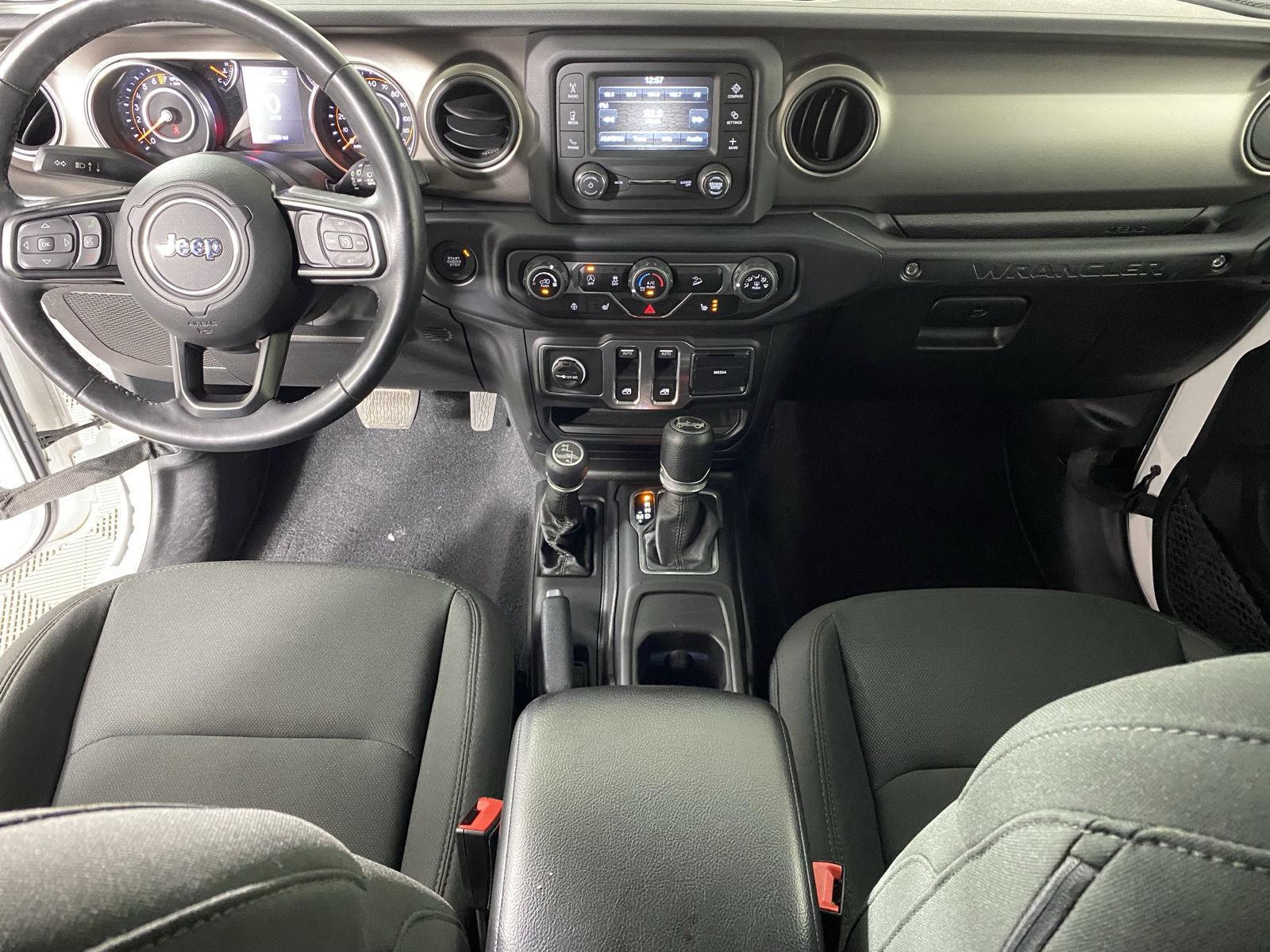 Used 2018 Bright White Clearcoat Jeep Sport S image 23