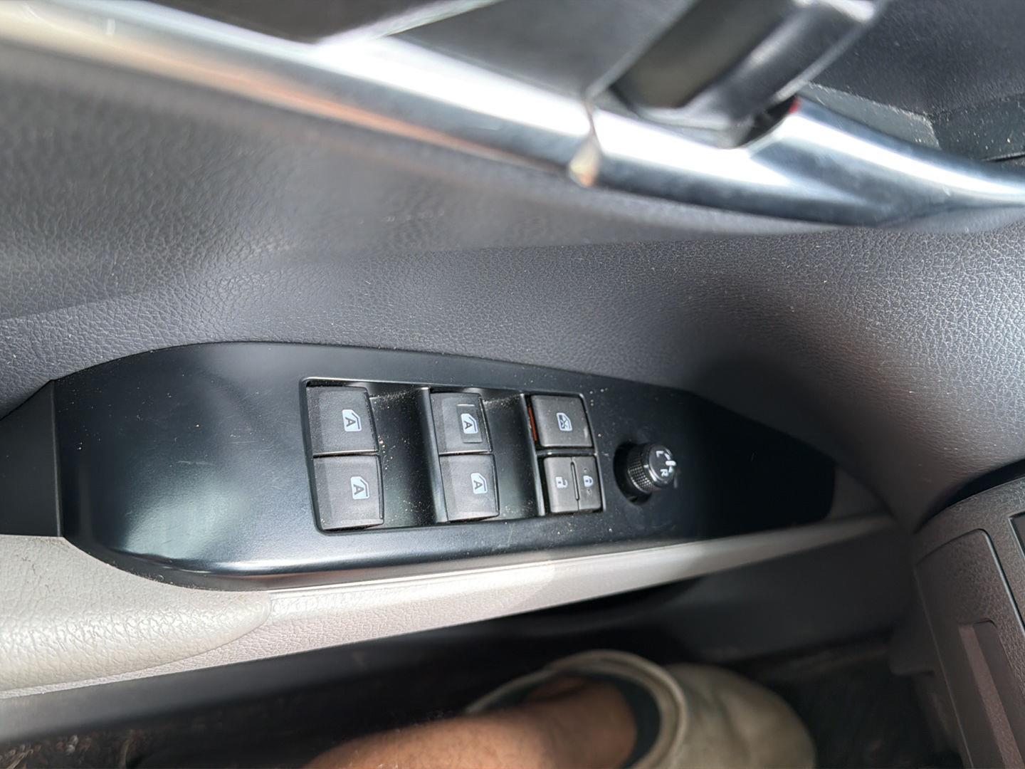 Used 2020 Blue Streak Metallic Toyota SE image 17