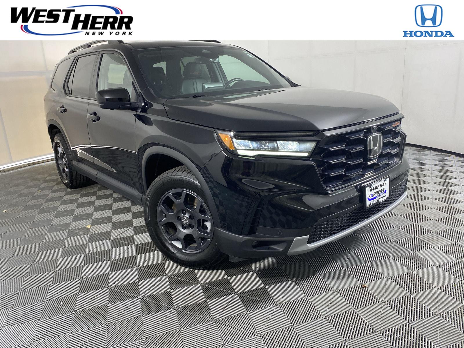  2024 Honda Pilot TrailSport AWD   