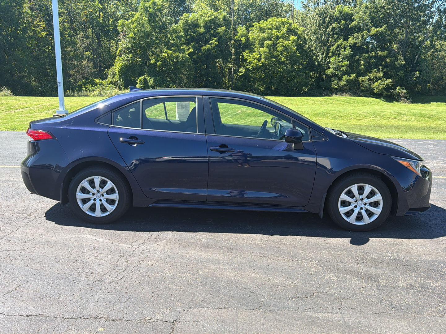 Used 2021 Blueprint Toyota LE image 5