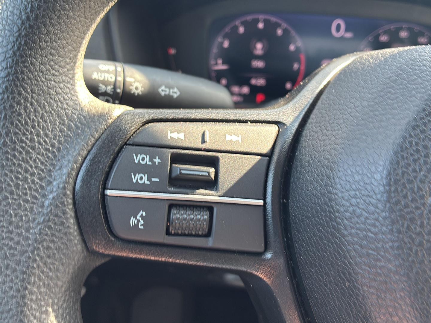 Used 2024 Meteorite Gray Metallic Honda LX image 8