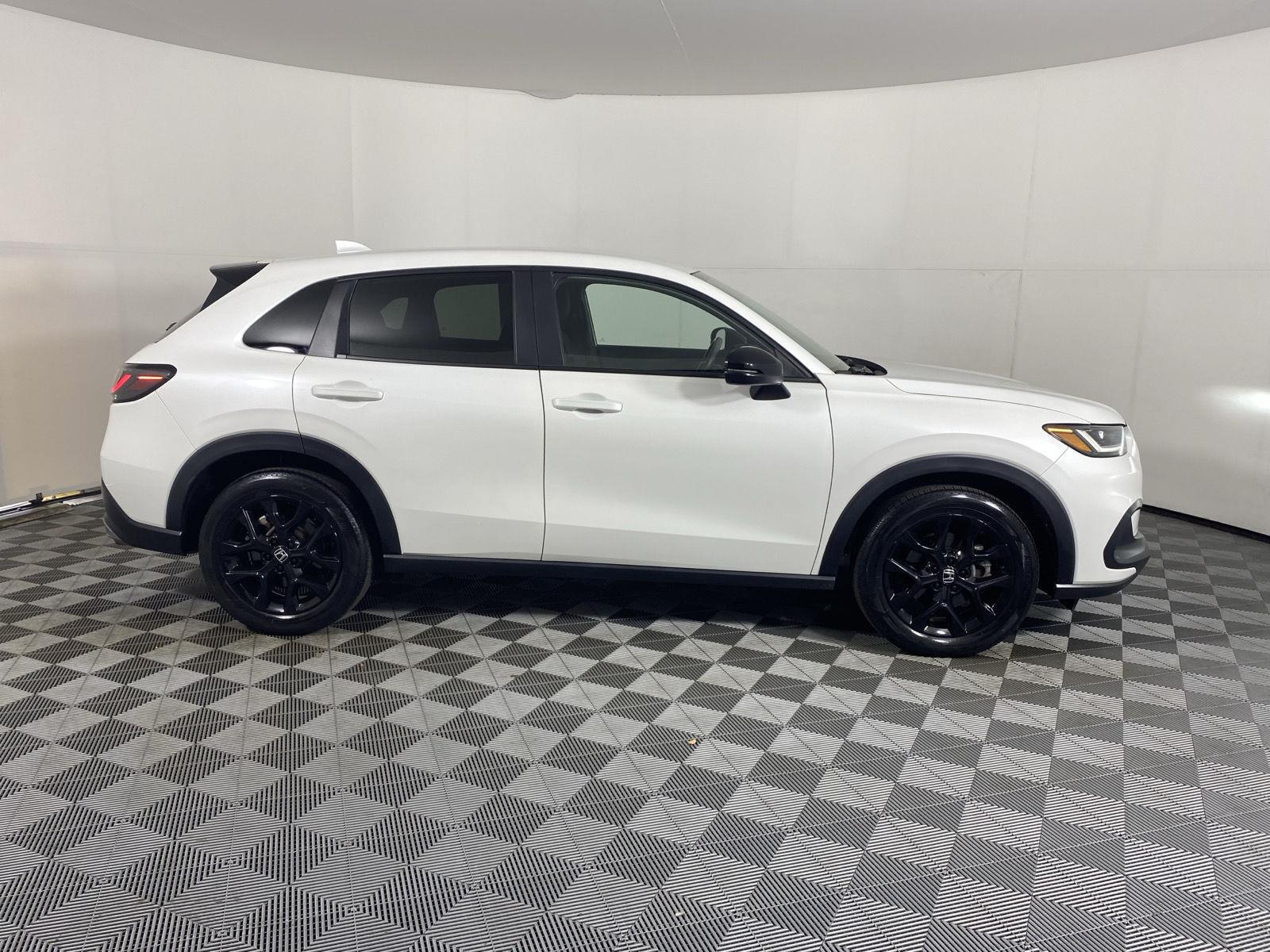 Used 2024 Platinum White Pearl Honda Sport image 9
