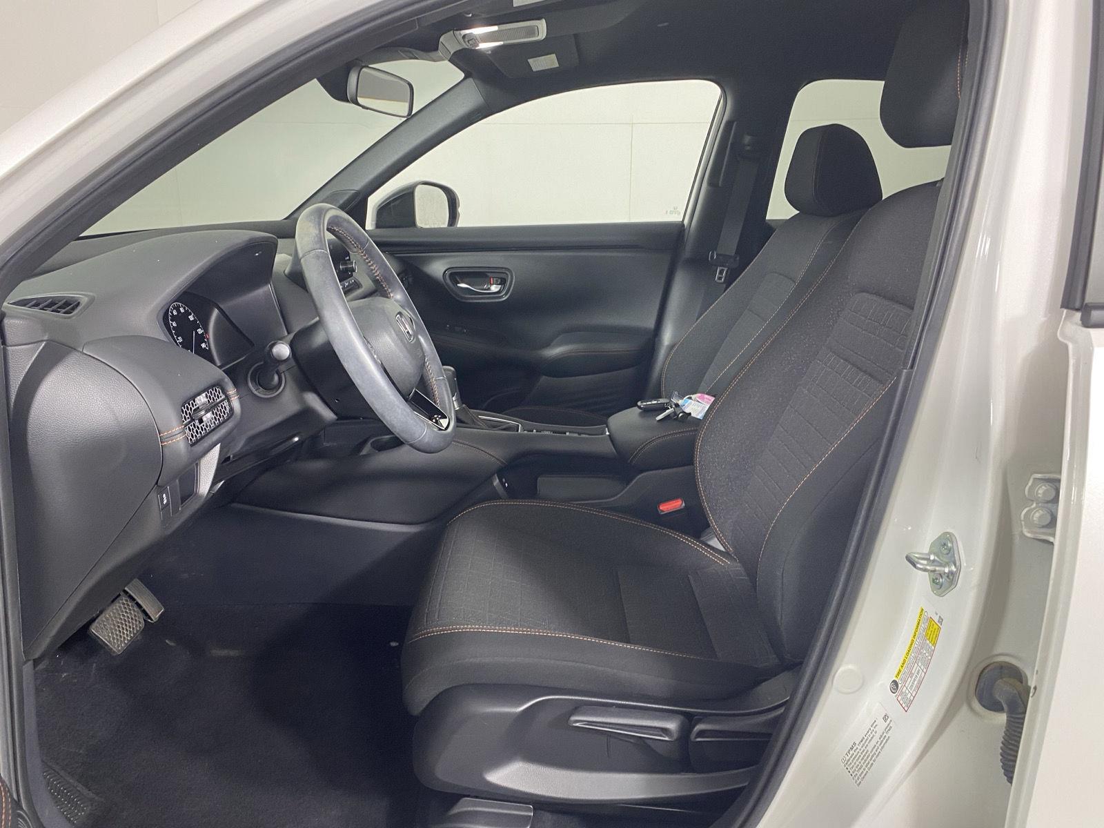 Used 2024 Platinum White Pearl Honda Sport image 12