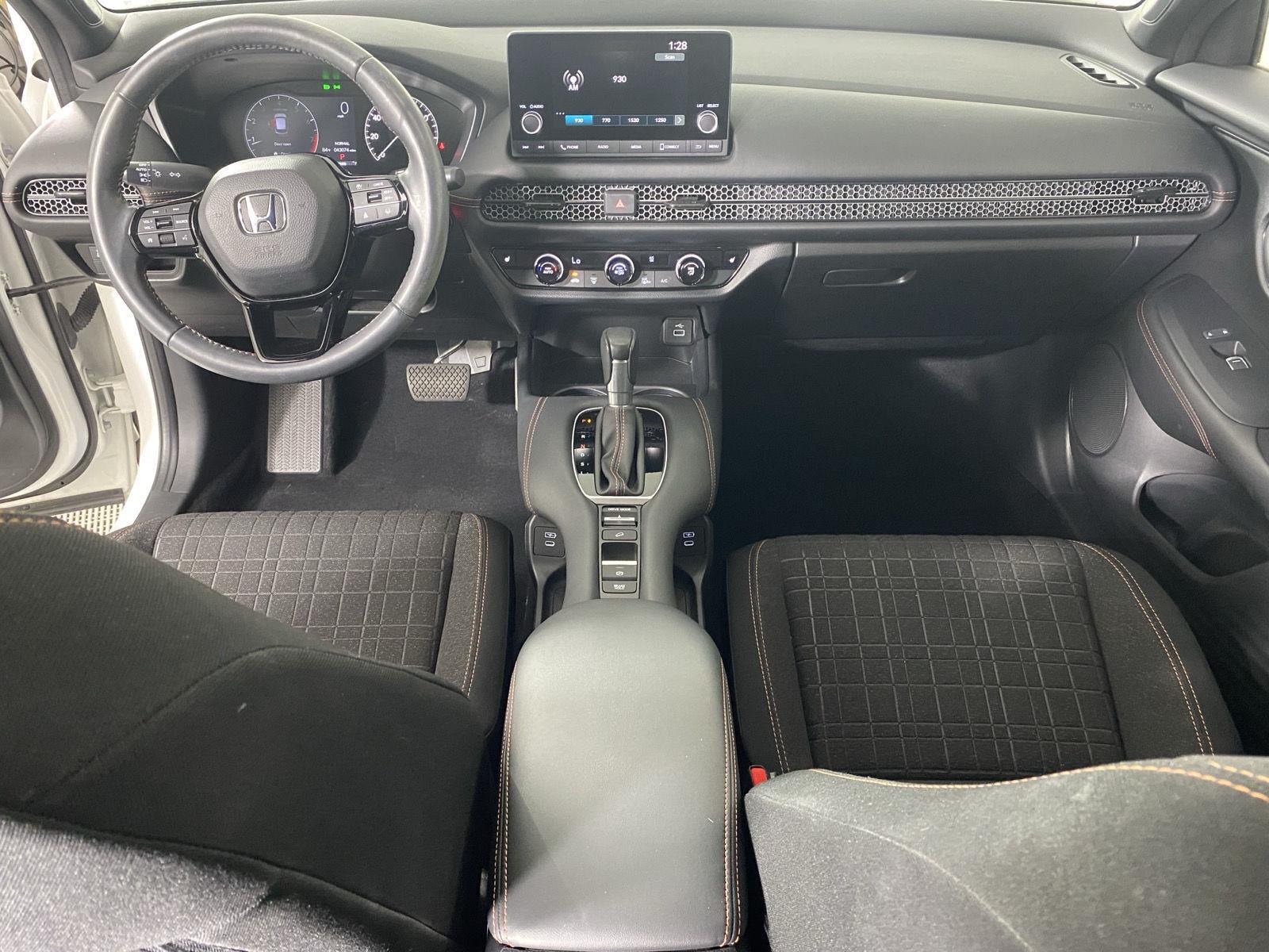 Used 2024 Platinum White Pearl Honda Sport image 23