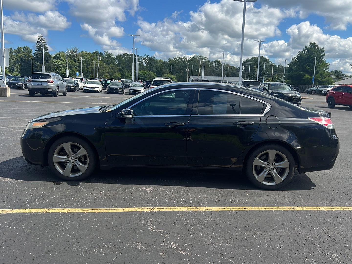 Used 2013 Crystal Black Pearl Acura Tech image 10