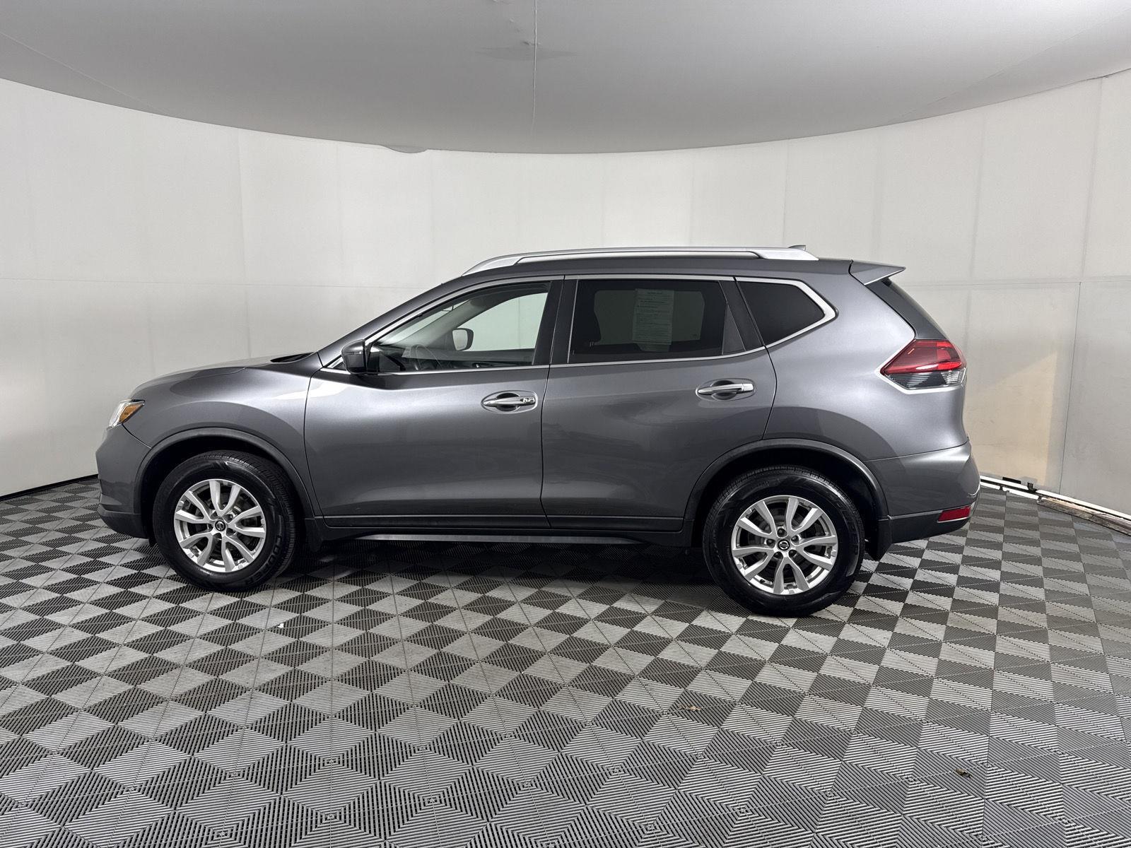 Used 2018 Gun Metallic Nissan SV image 4