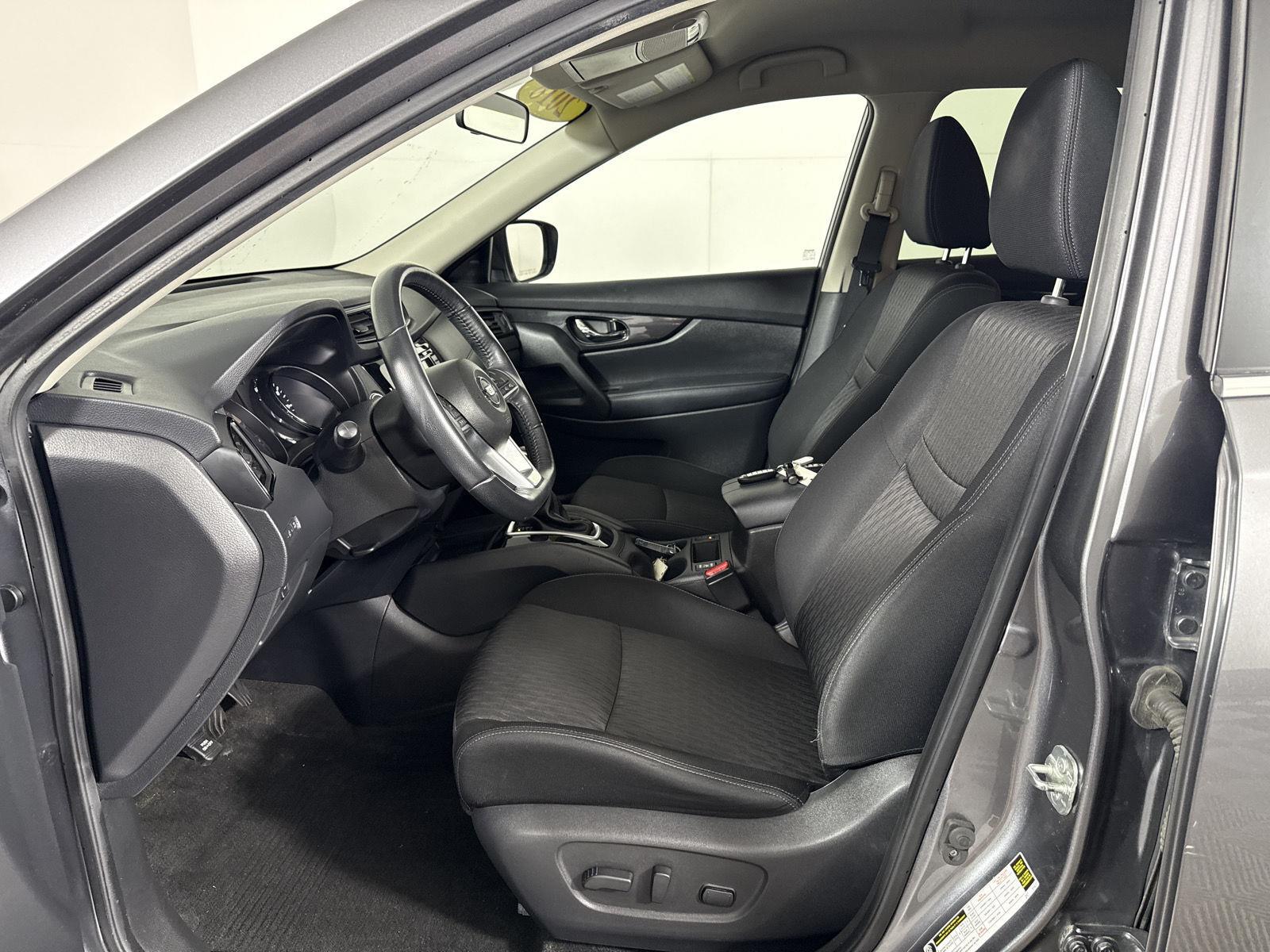Used 2018 Gun Metallic Nissan SV image 13