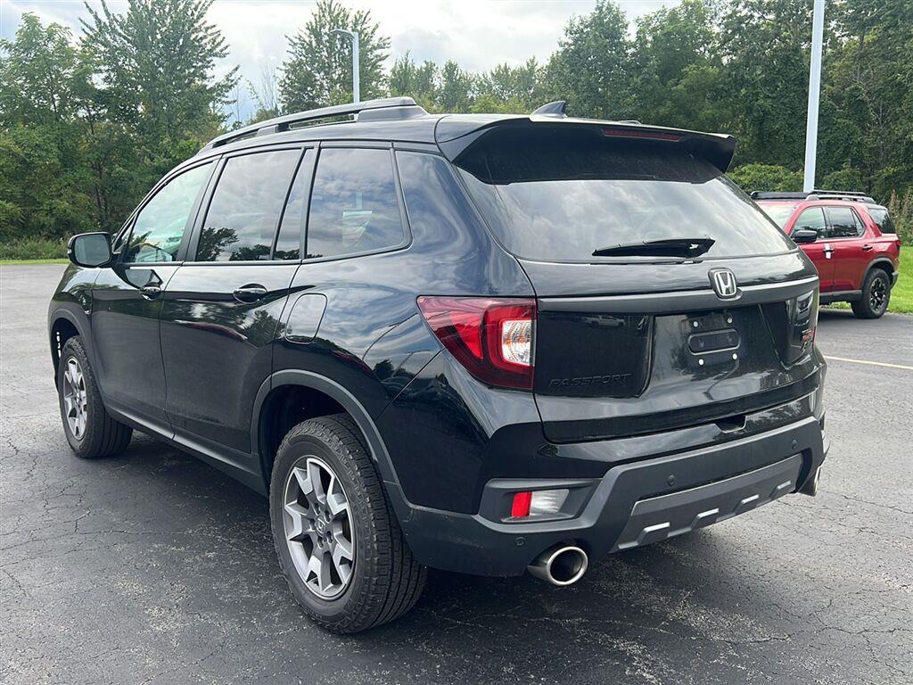 Used 2023 Crystal Black Pearl Honda TrailSport image 8