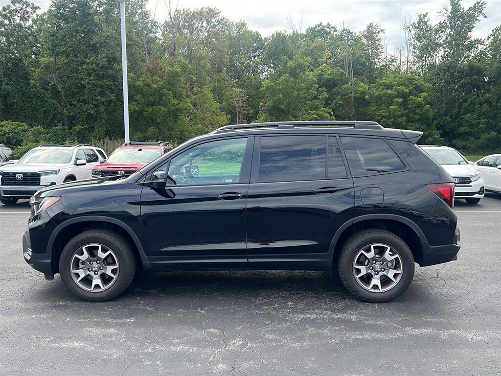 Used 2023 Crystal Black Pearl Honda TrailSport image 9