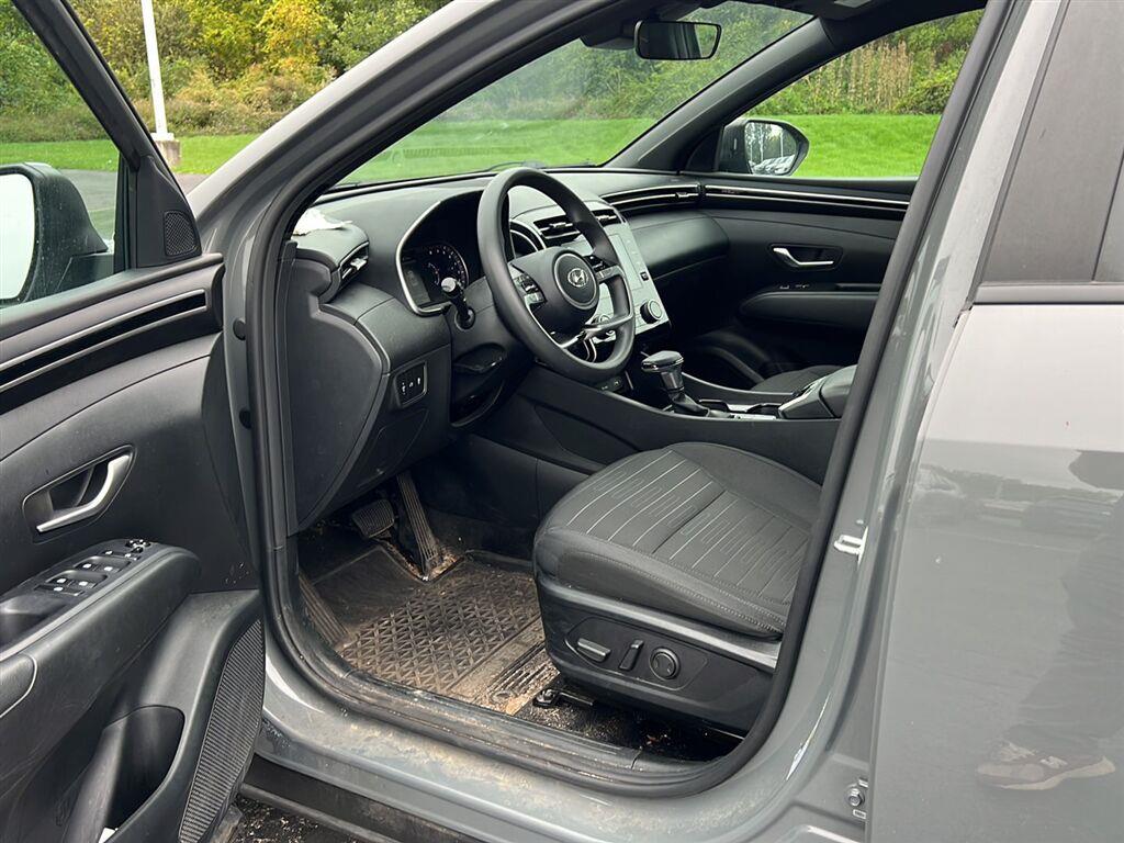 Used 2023 Hampton Gray Hyundai SEL image 6