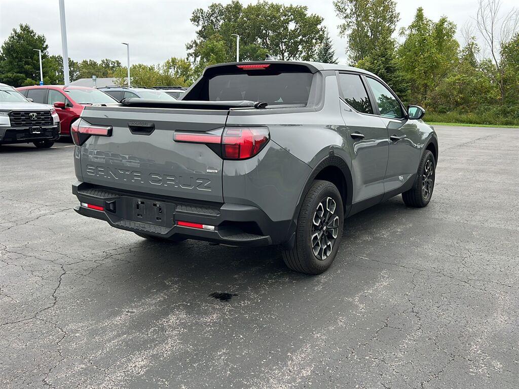 Used 2023 Hampton Gray Hyundai SEL image 14