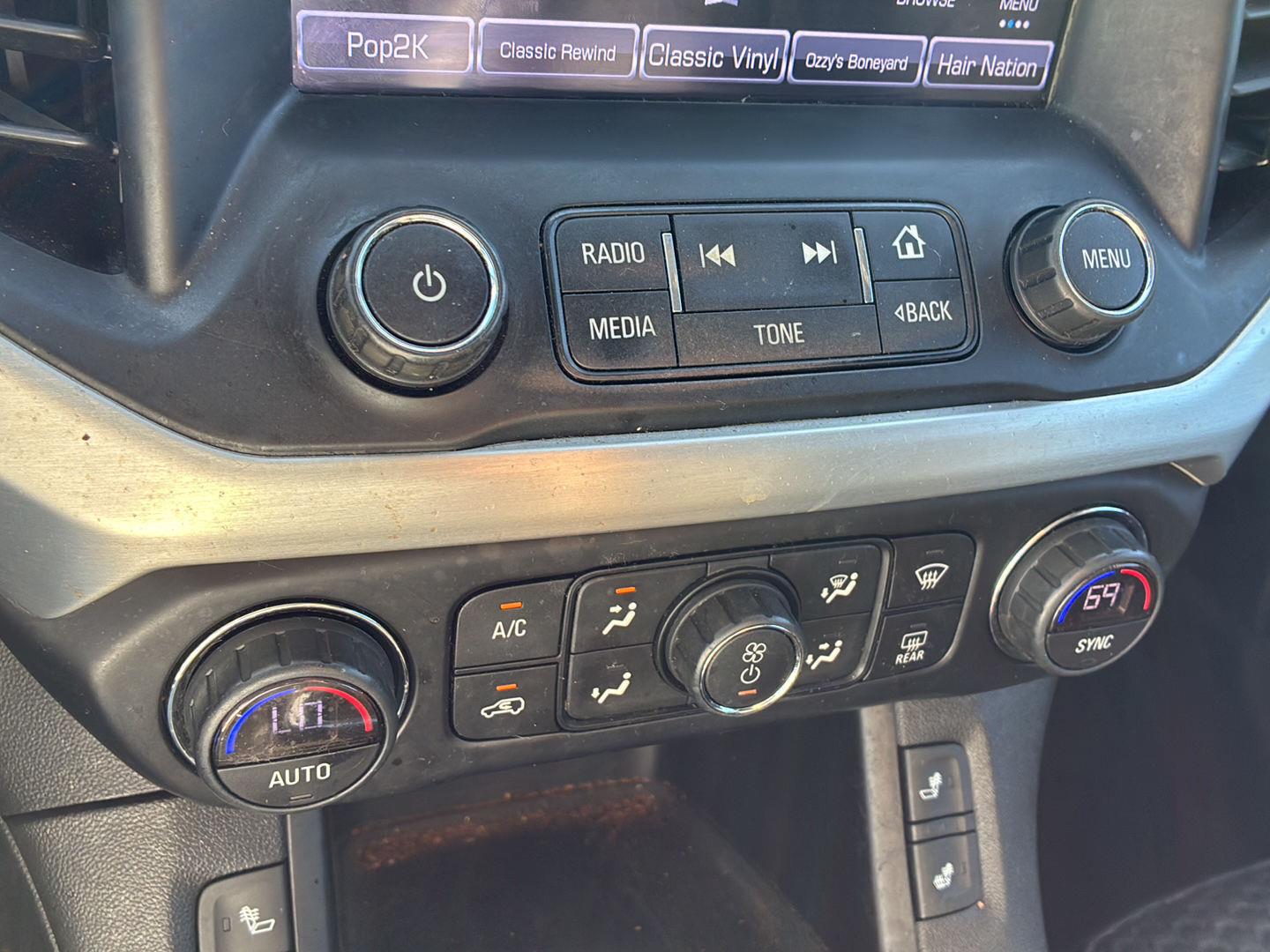Used 2018 Black Cherry Metallic GMC SLE image 4