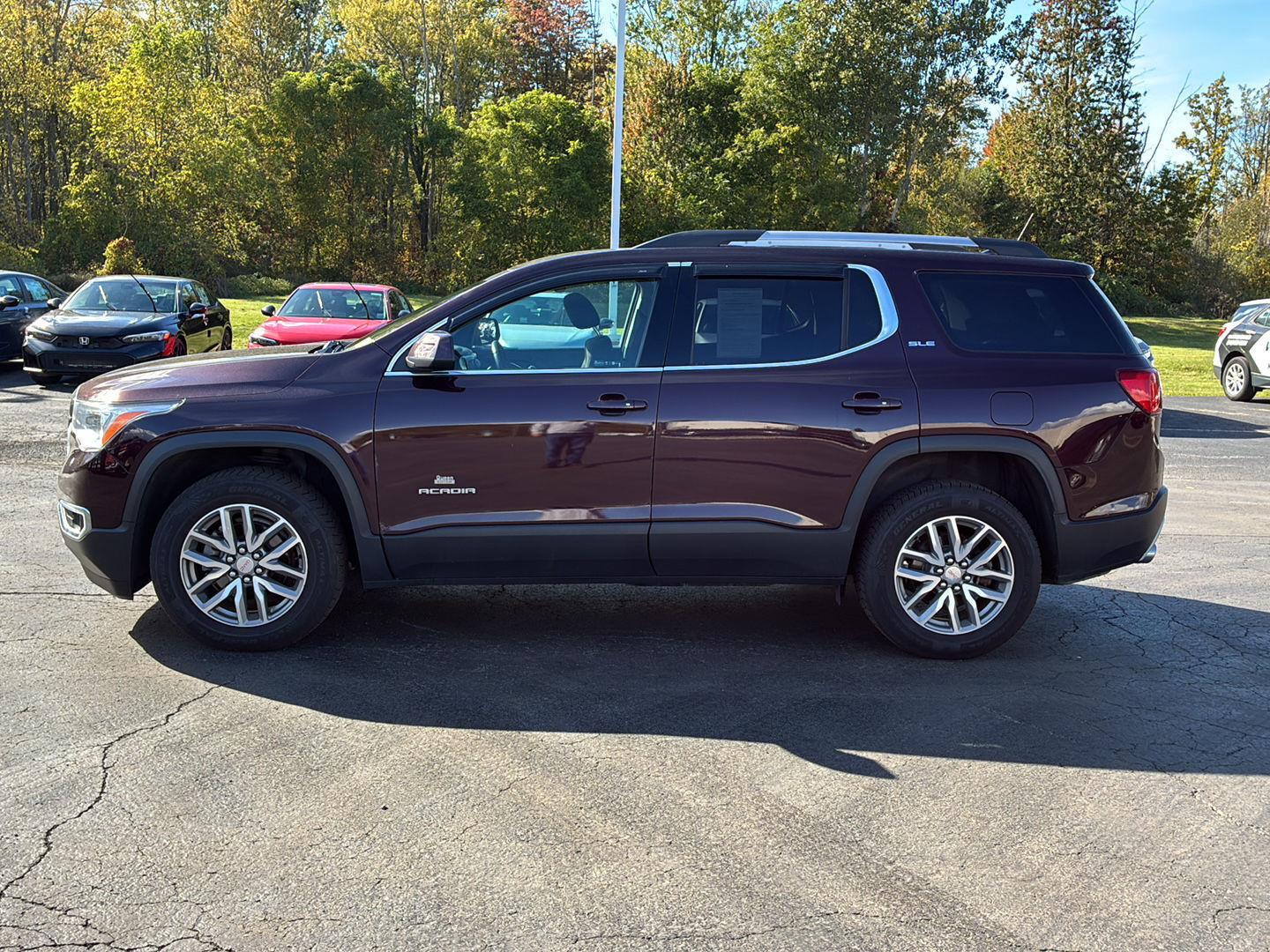 Used 2018 Black Cherry Metallic GMC SLE image 18