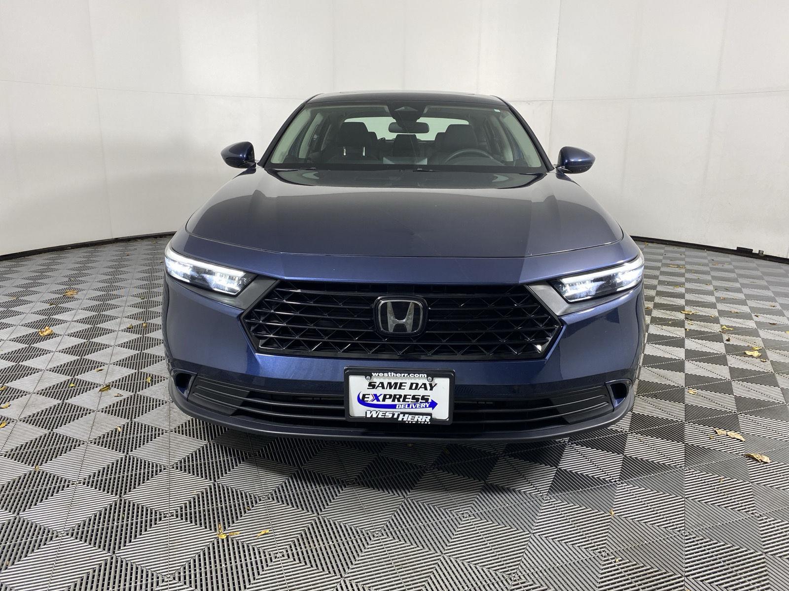 Used 2024 Canyon River Blue Metallic Honda EX image 2