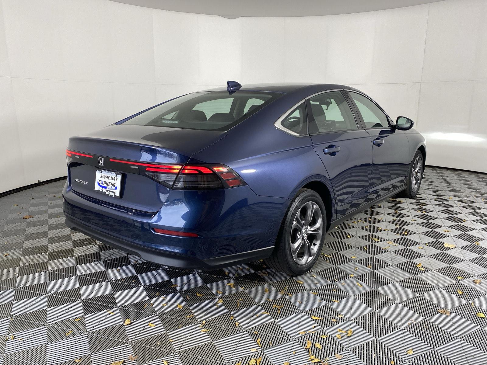 Used 2024 Canyon River Blue Metallic Honda EX image 8