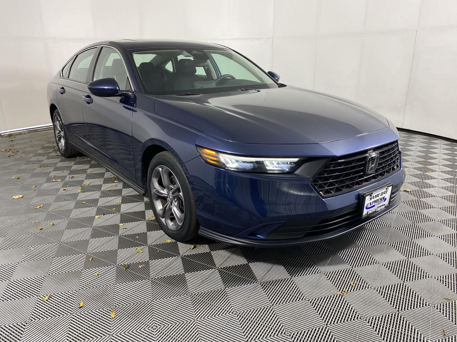 Used 2024 Canyon River Blue Metallic Honda EX image 10
