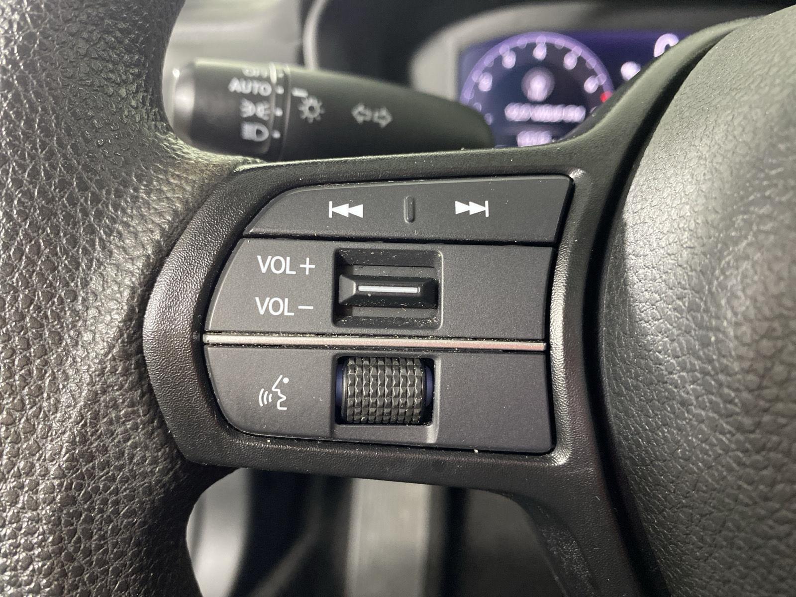 Used 2024 Canyon River Blue Metallic Honda EX image 15