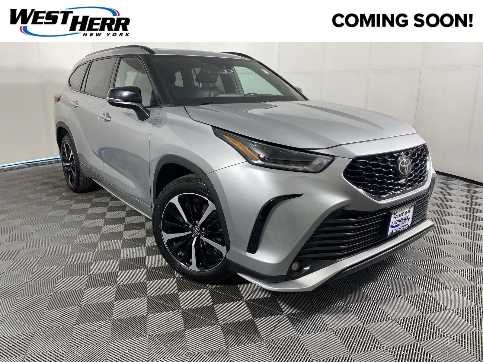 Celestial Silver Metallic 2021 Toyota Highlander SUV / Crossover All-Wheel Drive Automatic