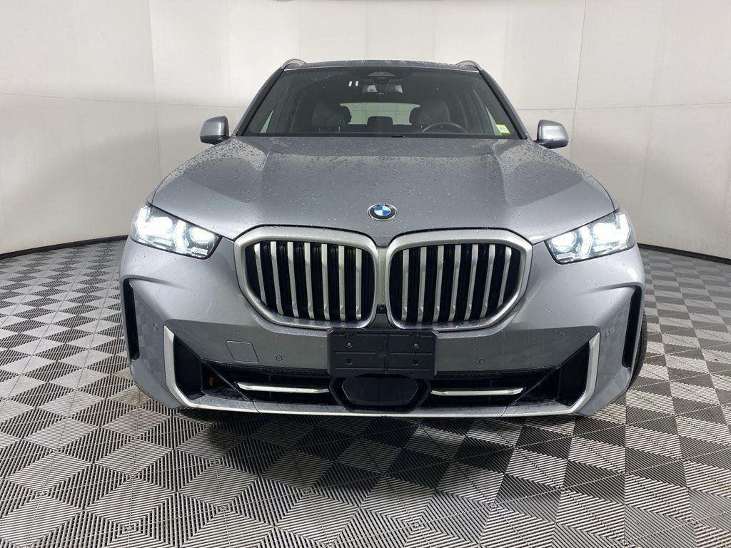 Used 2024 Gray Metallic BMW xDrive40i image 6