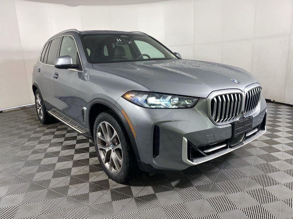 Used 2024 Gray Metallic BMW xDrive40i image 15